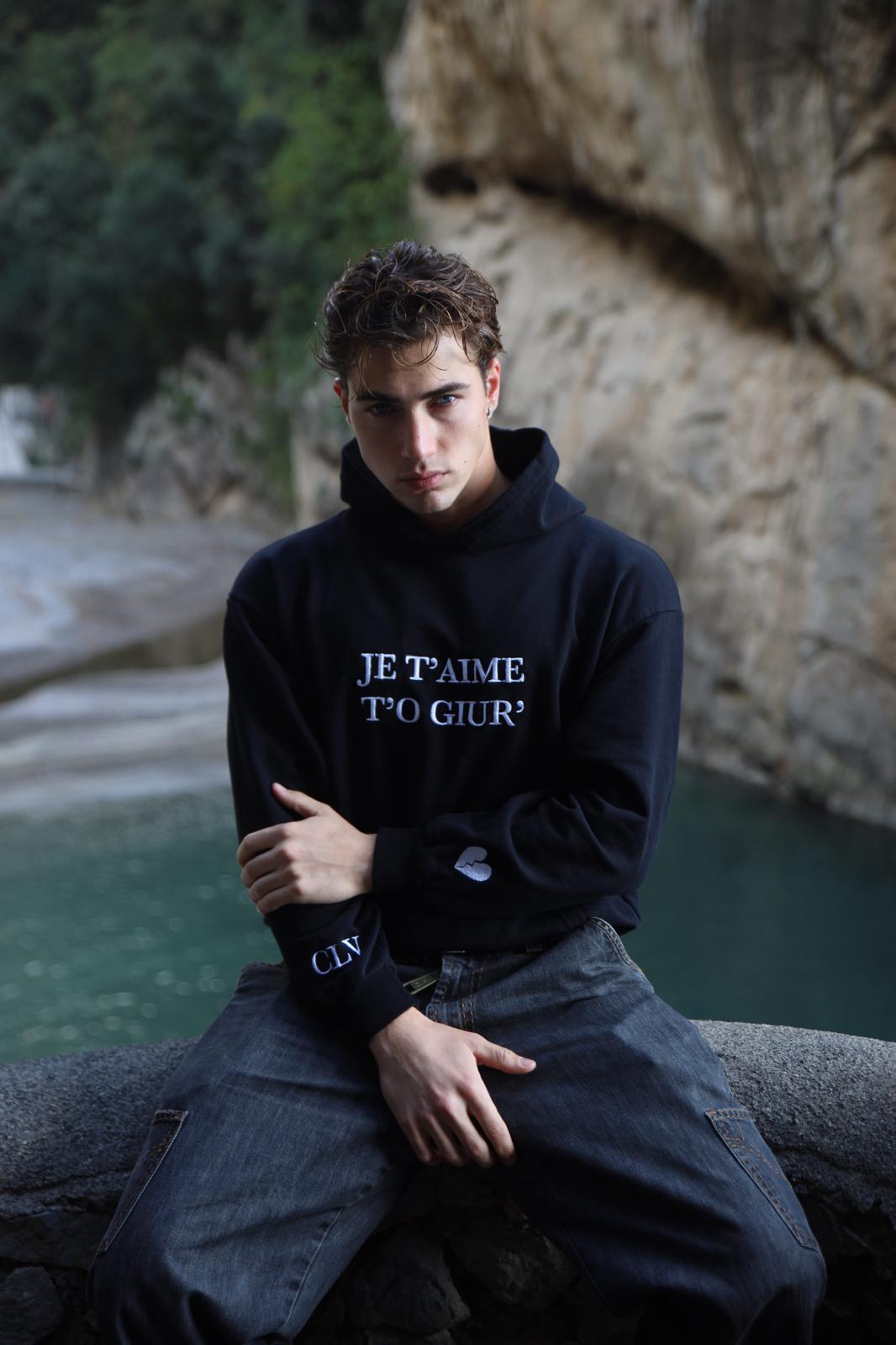 Hoodie Nera boxy fit -  JE T'AIME T'O GIUR'